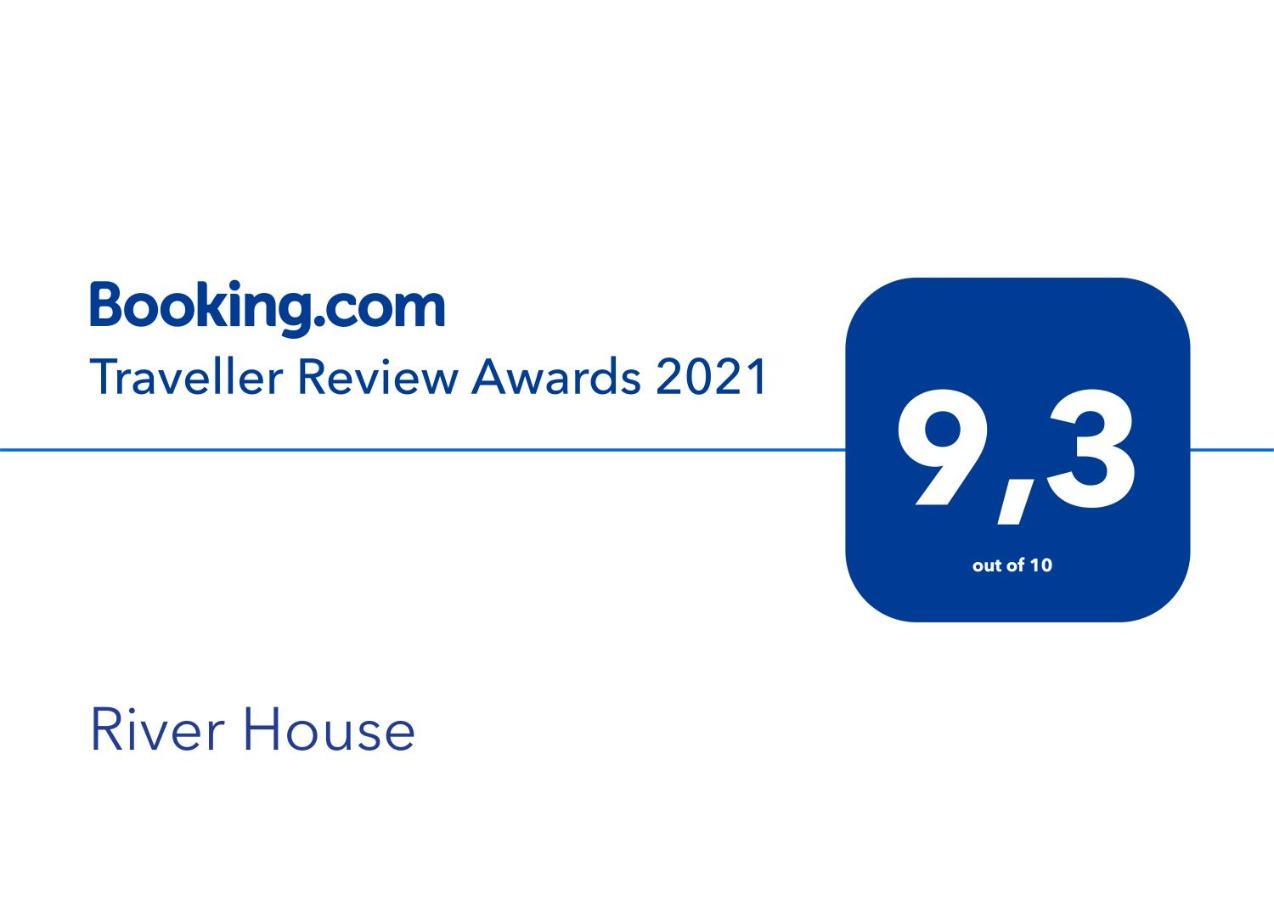 Готель River House 우만 외부 사진