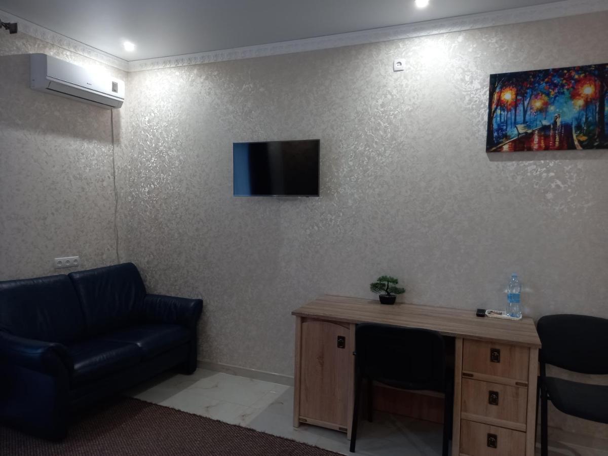 Готель River House 우만 외부 사진