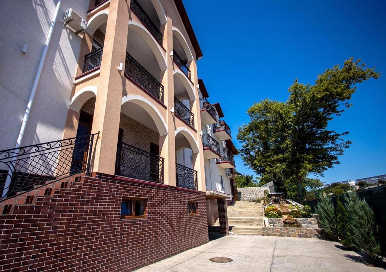 Готель River House 우만 외부 사진