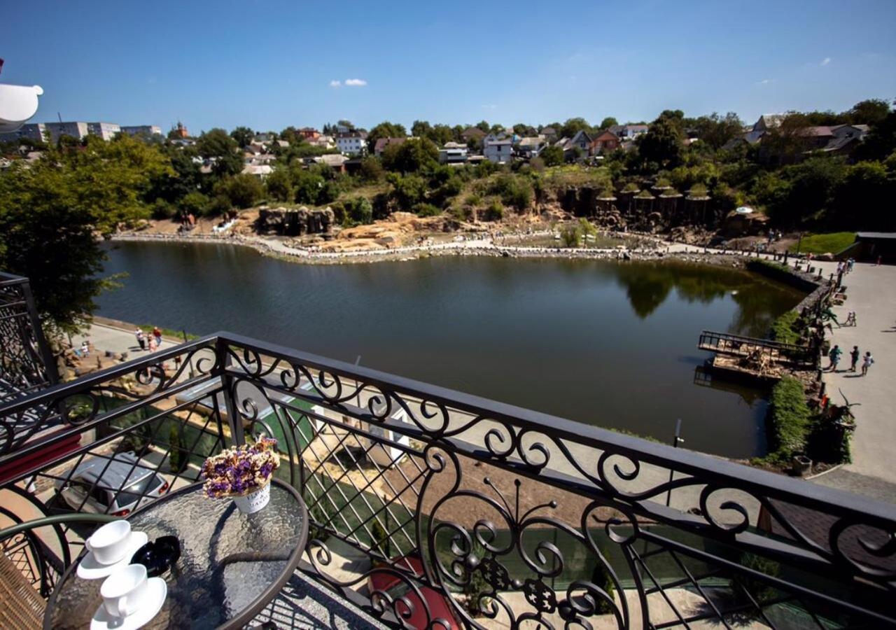 Готель River House 우만 외부 사진
