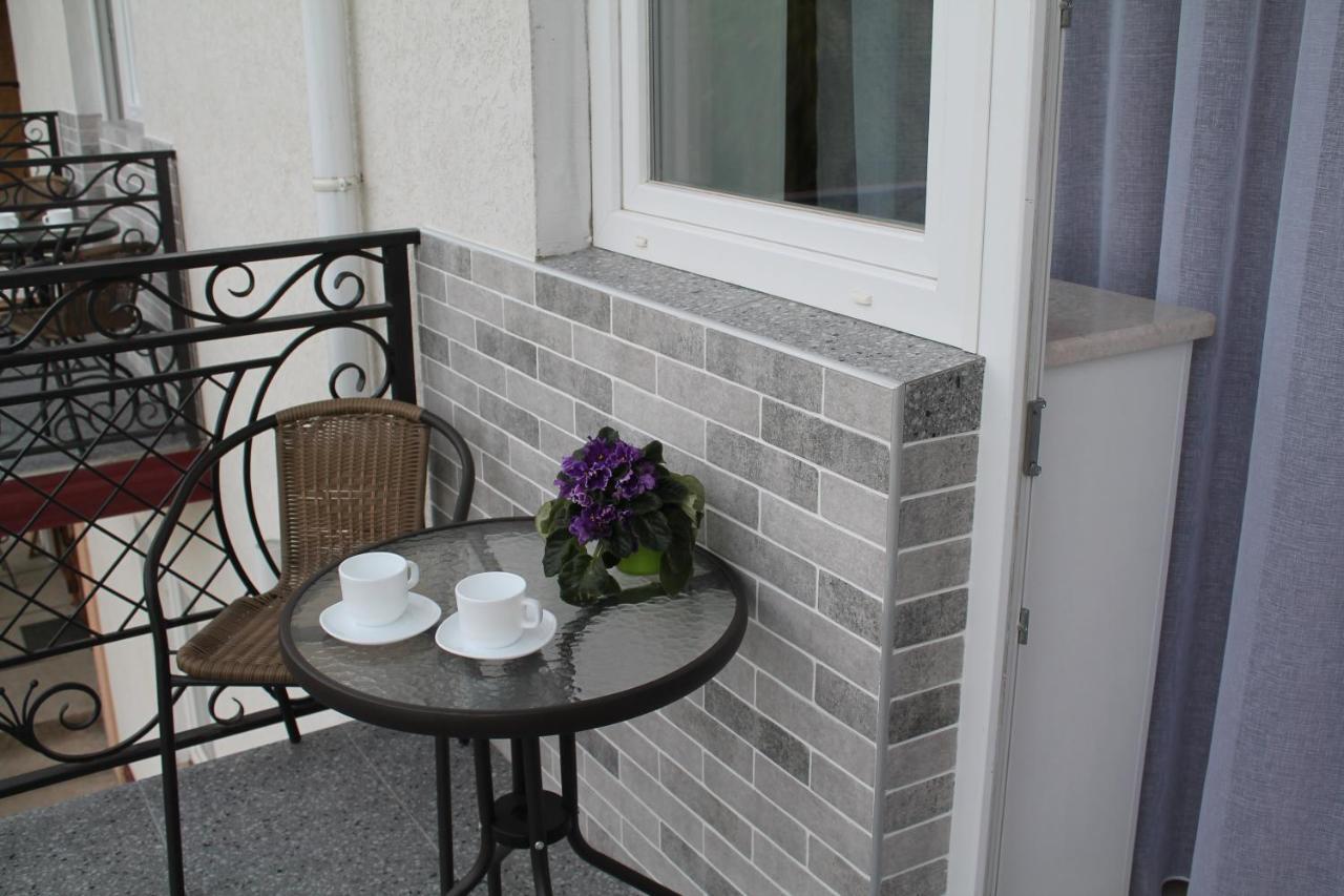 Готель River House 우만 외부 사진